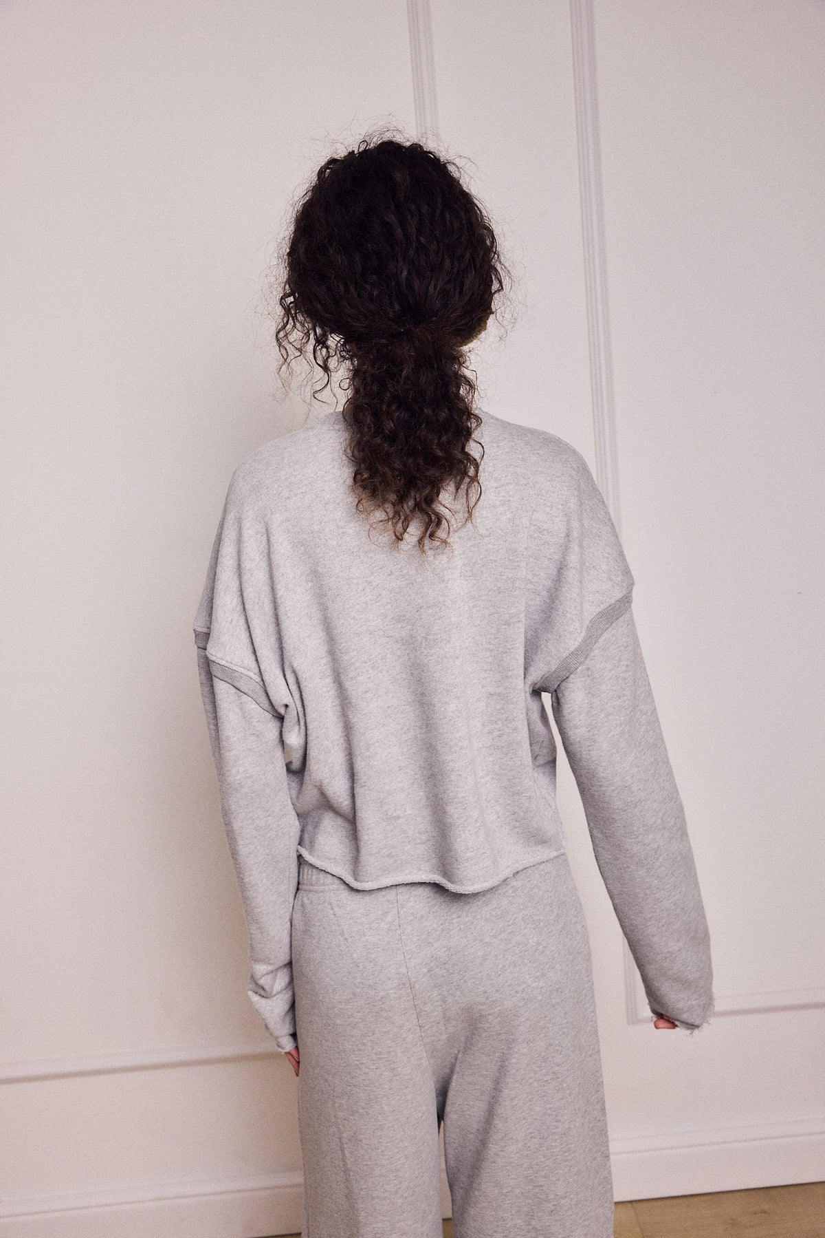OFER TOP AMERICAN GREY