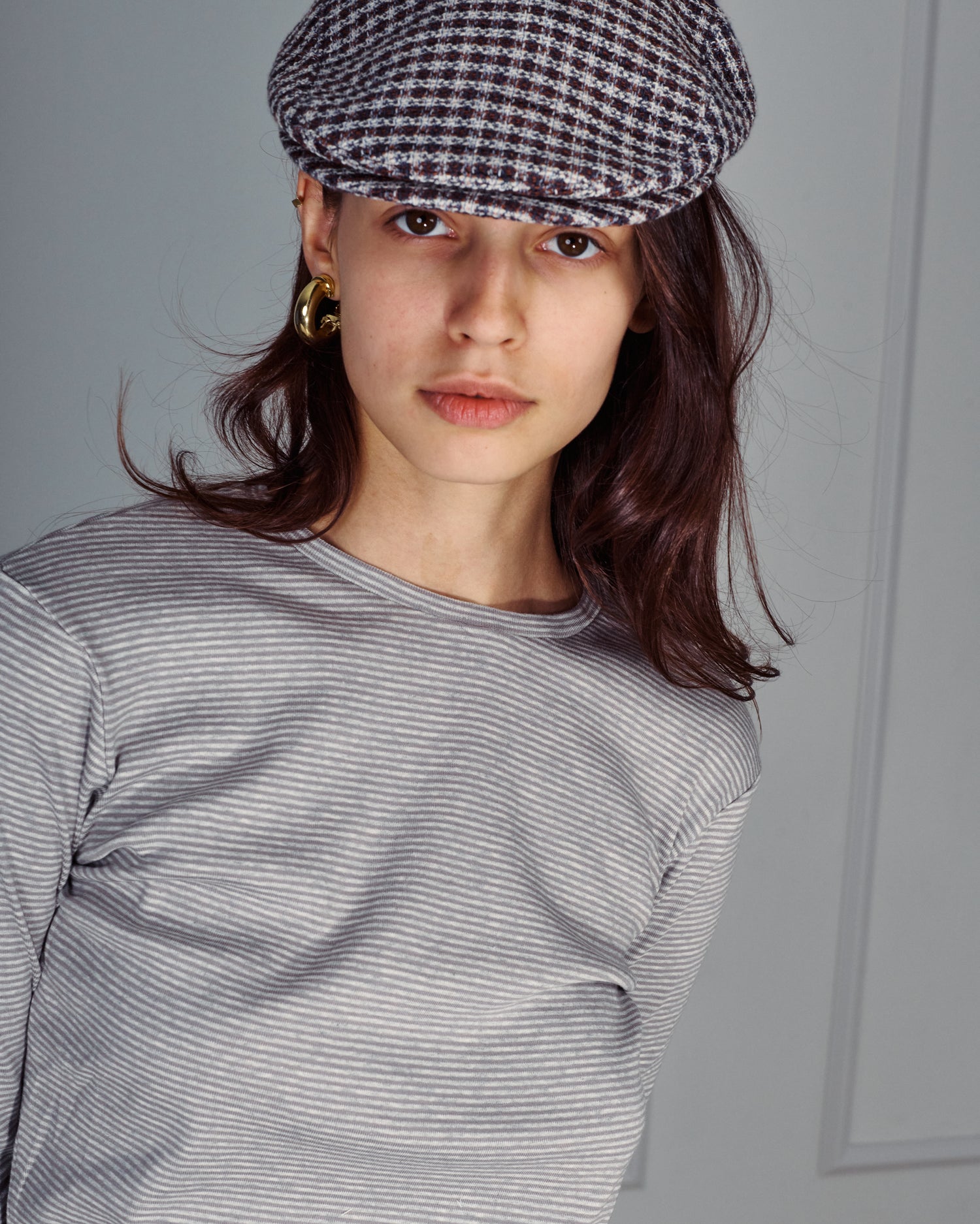 RICH GREY STRIPES TEE