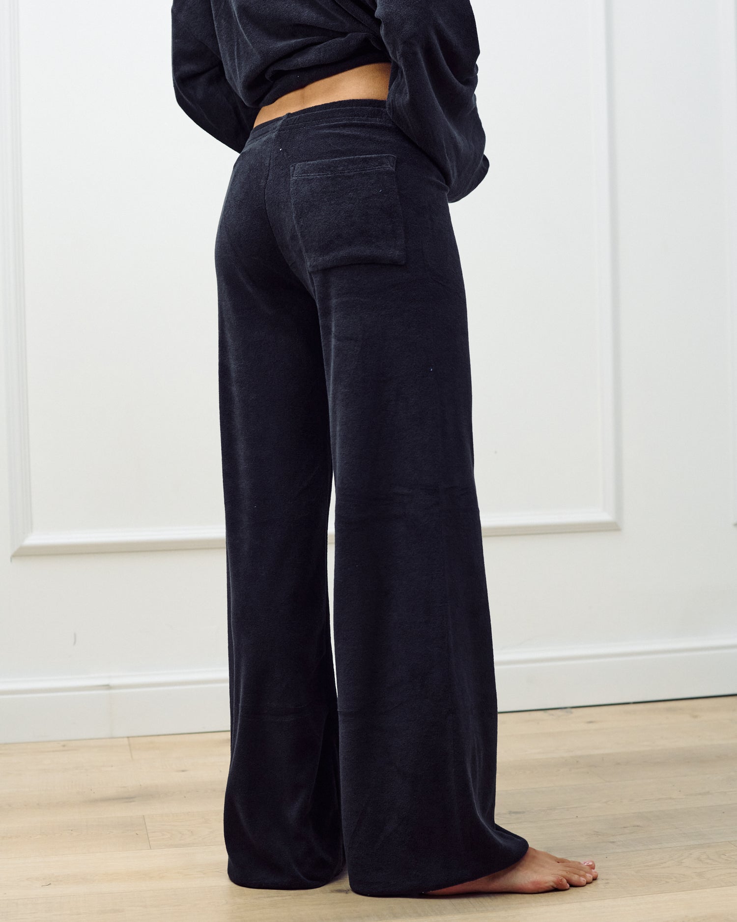LEA PANTS EASY BLACK