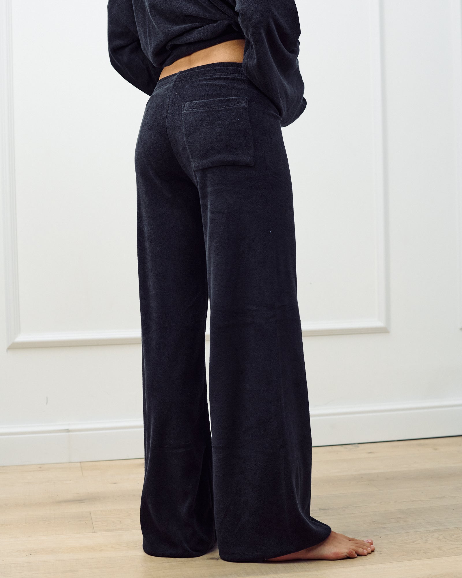 LEA PANTS EASY BLACK