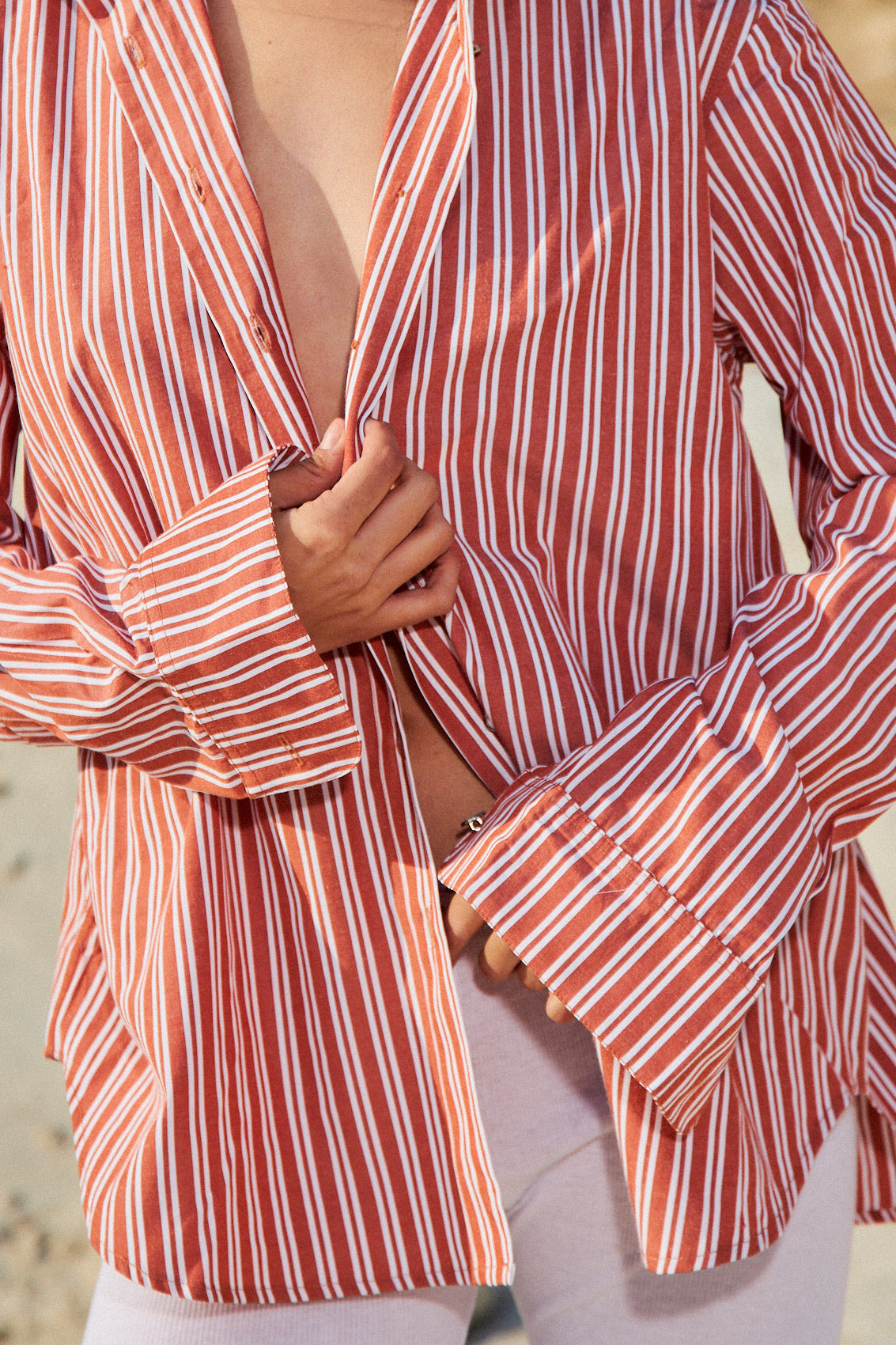 MELANIA RED AND WHITE STRIPES