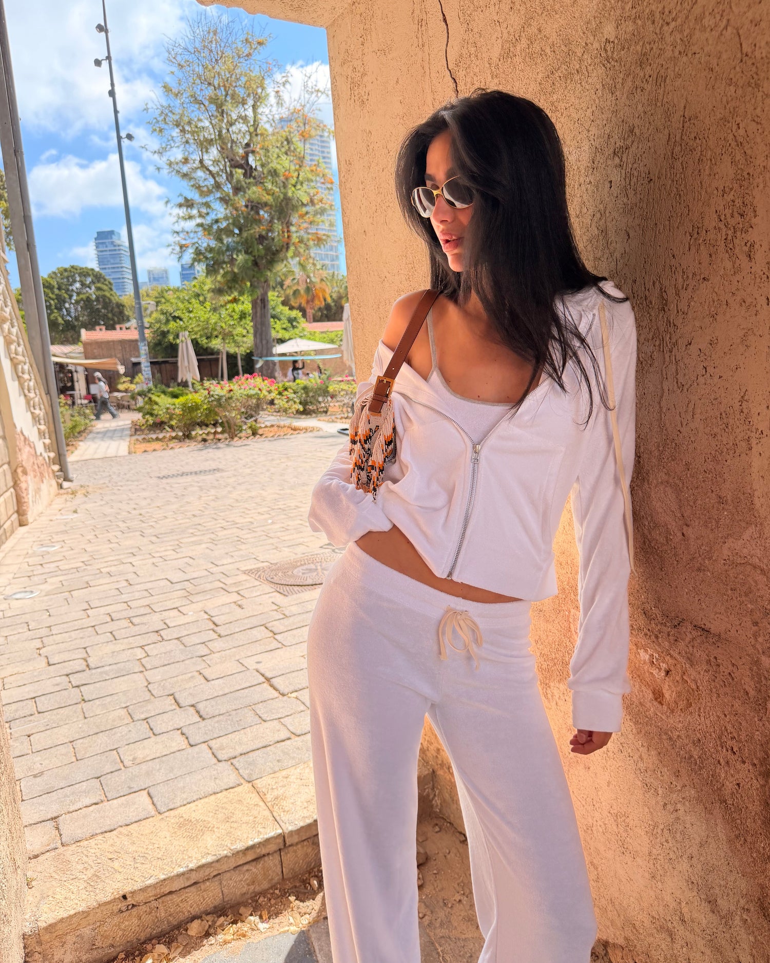 DANIEL ZIP UP WHITE
