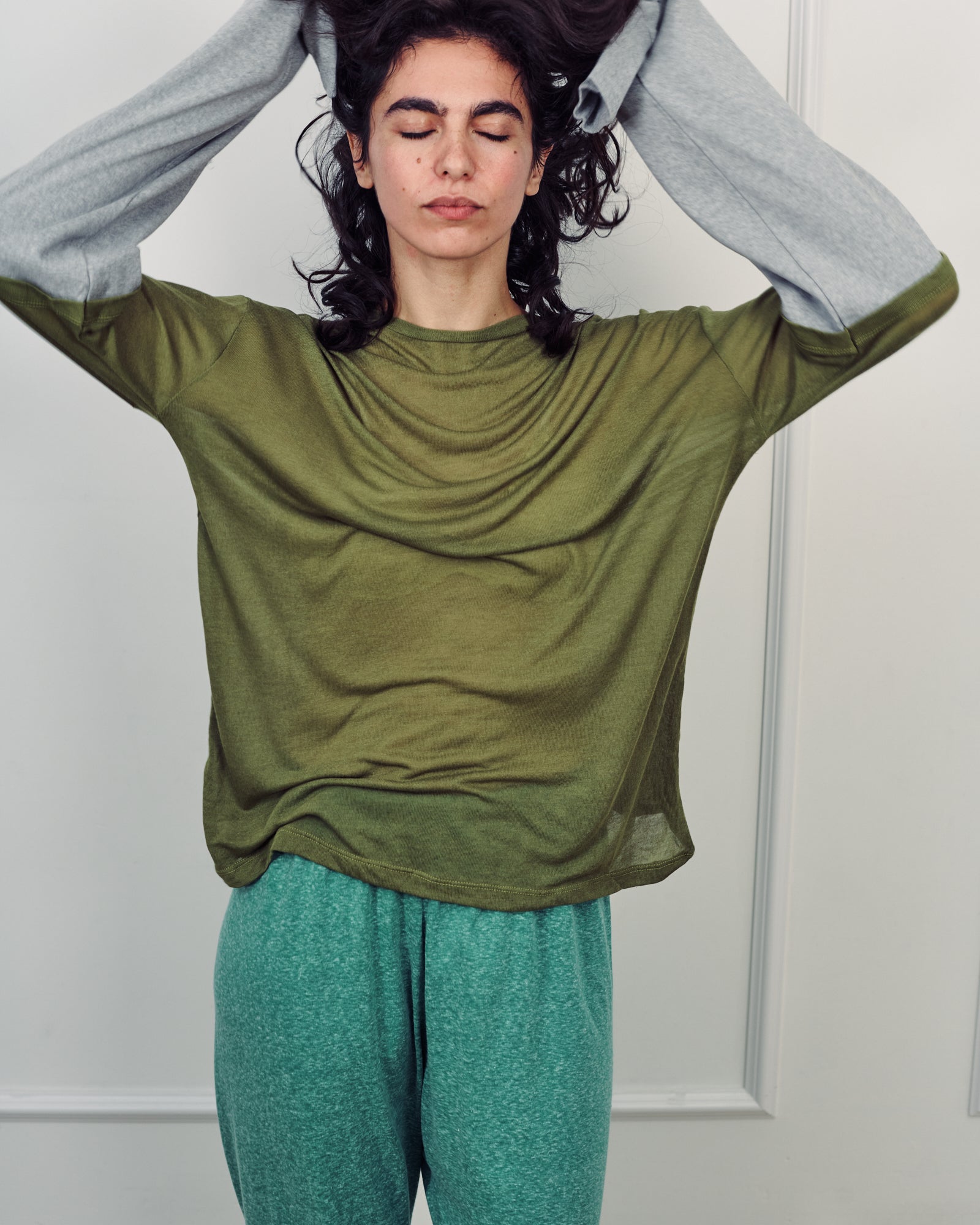 BARI OLIVE GREEN TOP