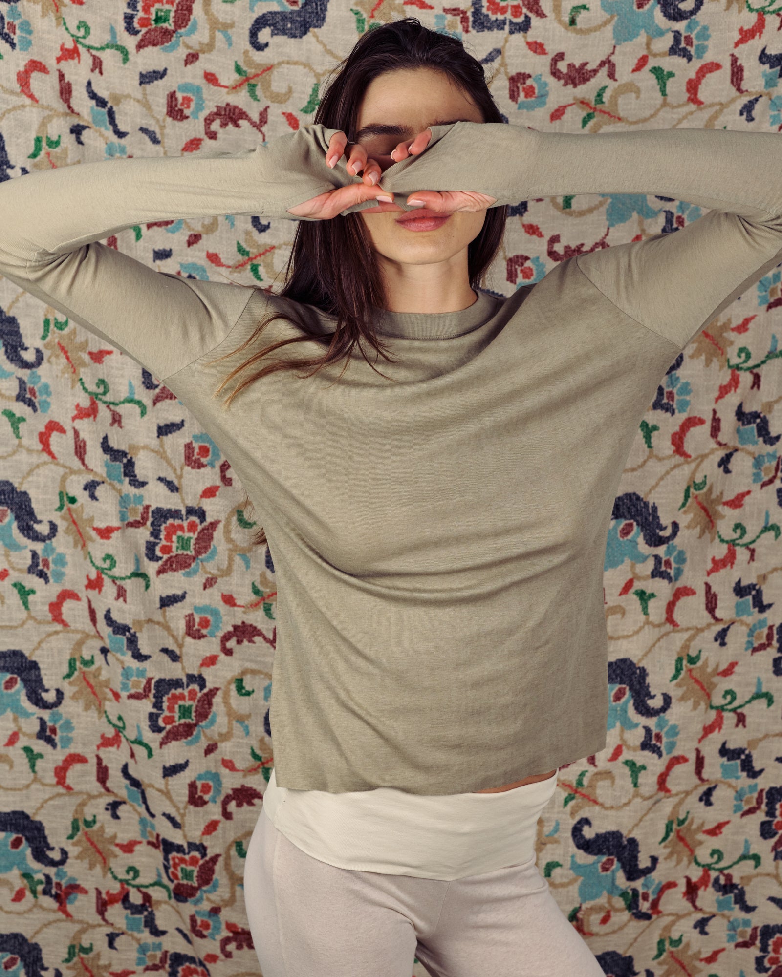 MILA TEE TAUPE