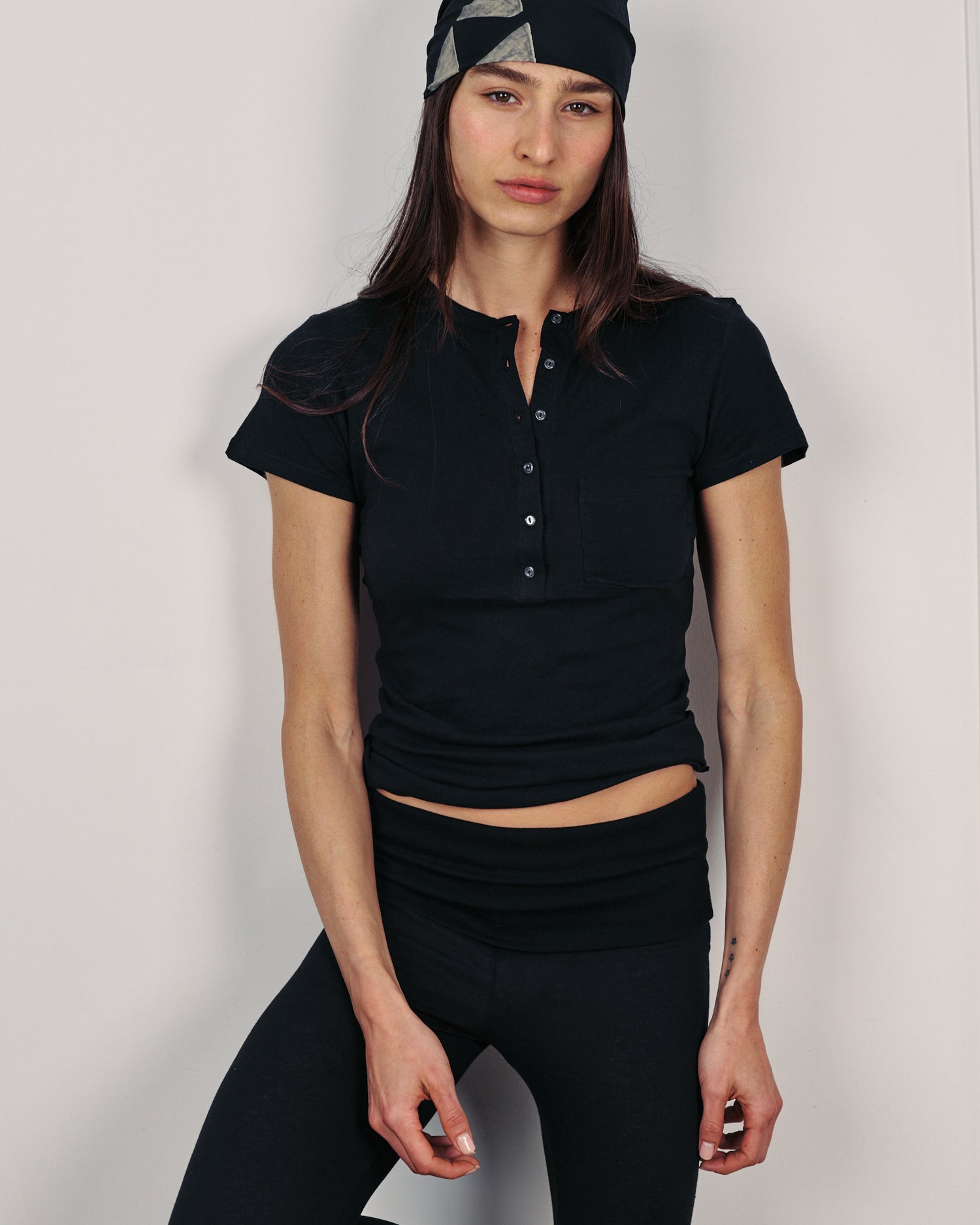 CLARA TEE BLACK