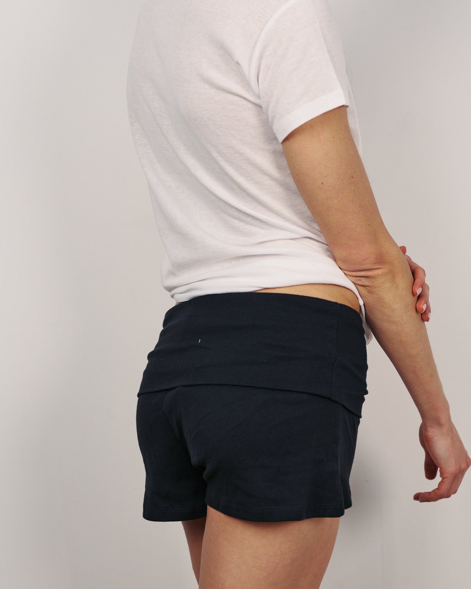 BIANCA SHORT EASY BLACK