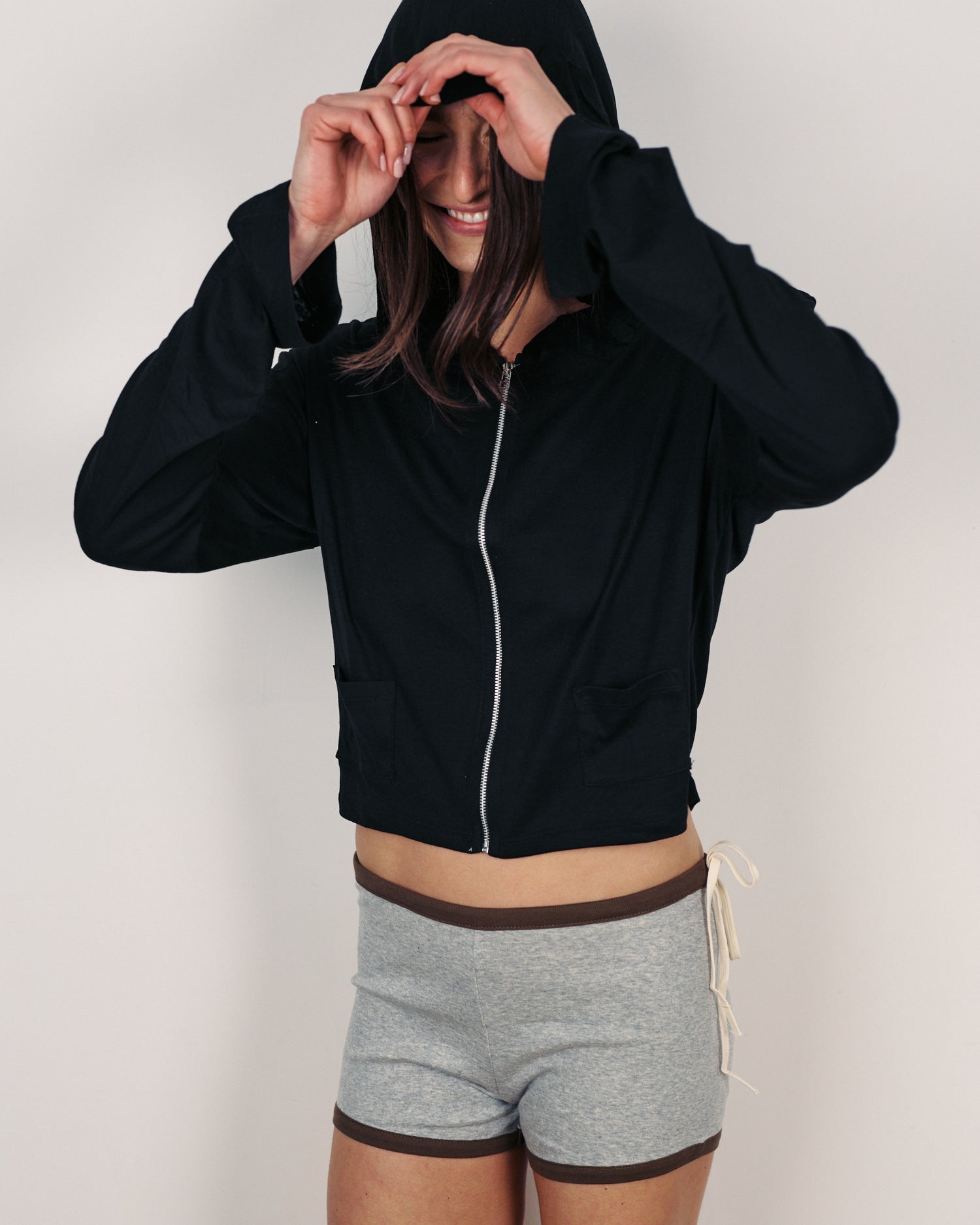 LEON SHORTS CLOUD GREY