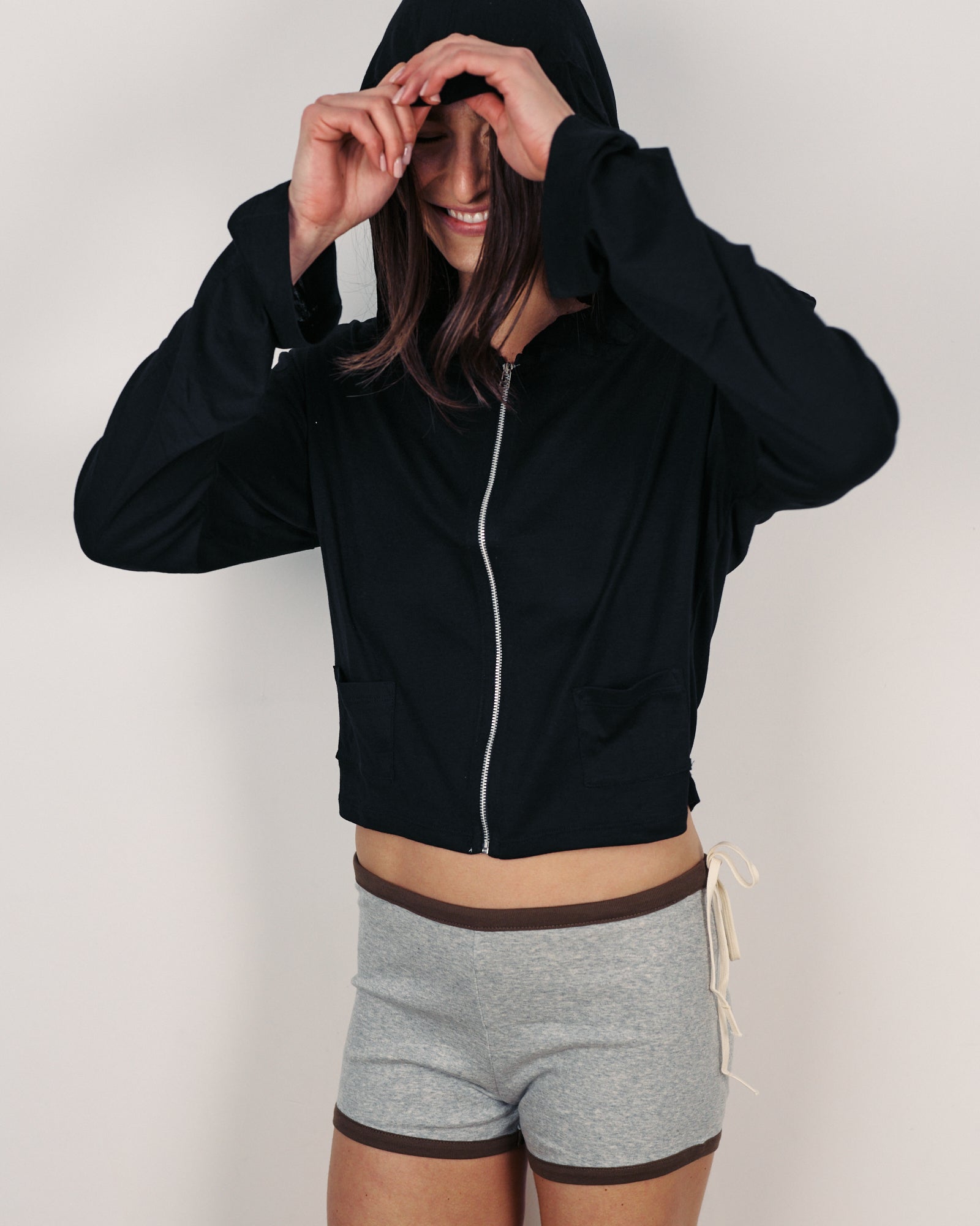 LEON SHORTS CLOUD GREY