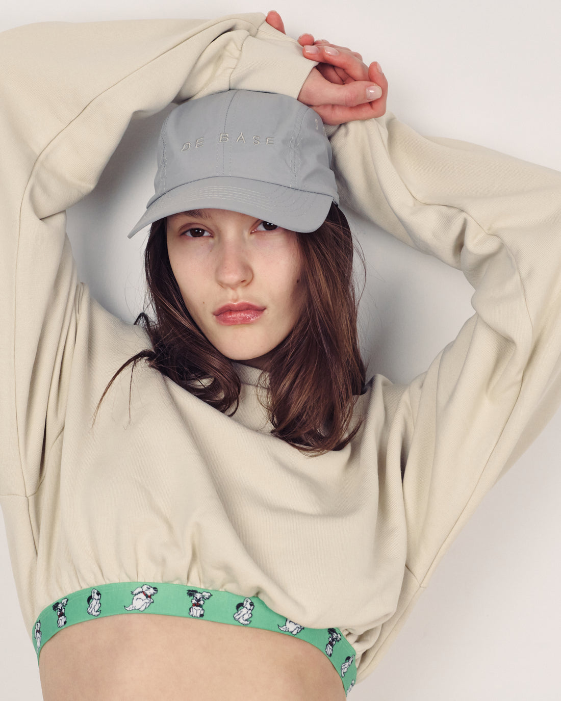 SNOOPY CROP SWEATER BUTTER