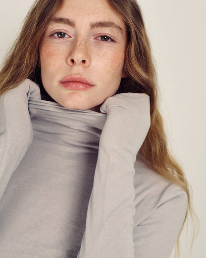 DENIS GREY TURTLENECK TOP