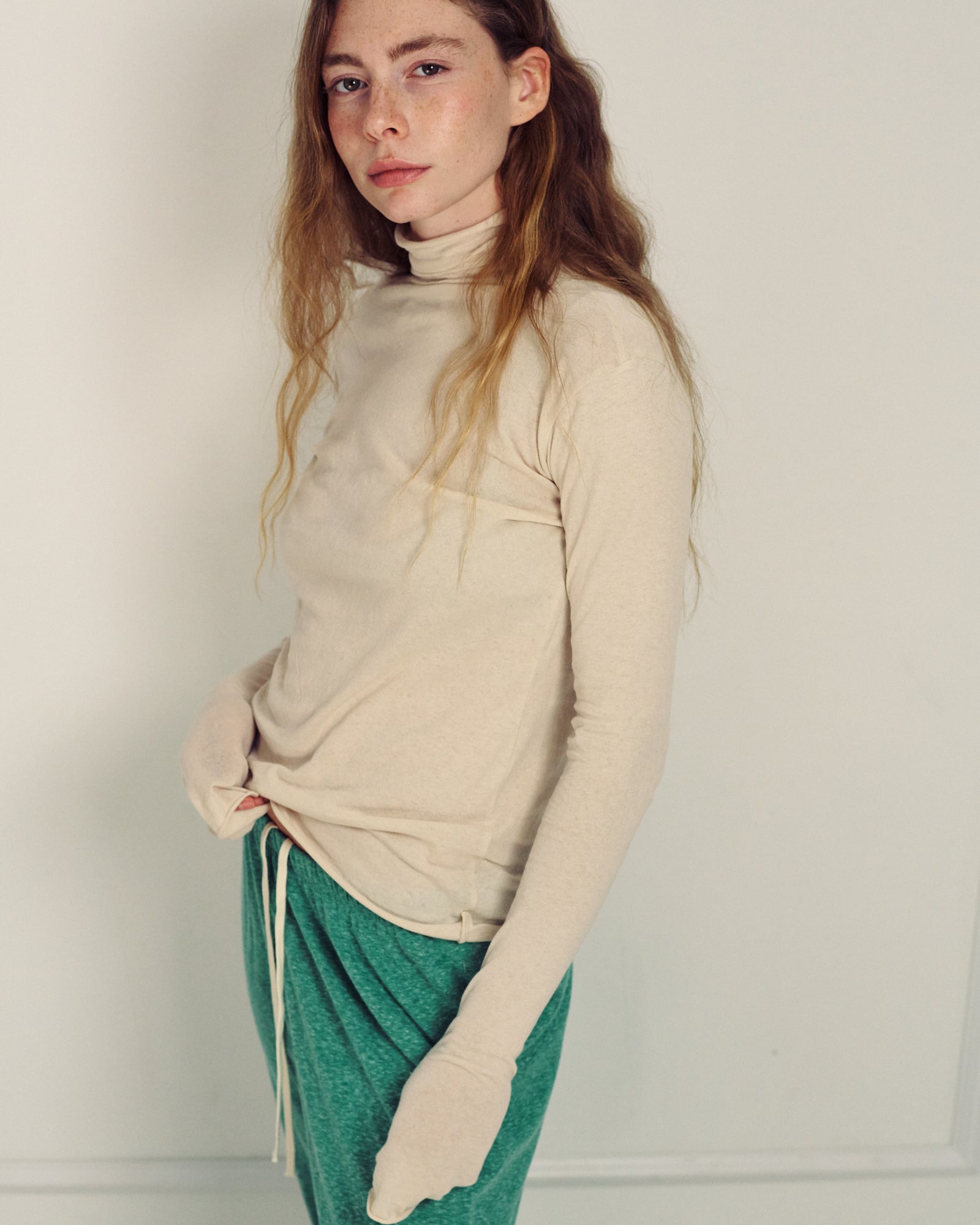 DENIS BUTTER TURTLENECK TOP