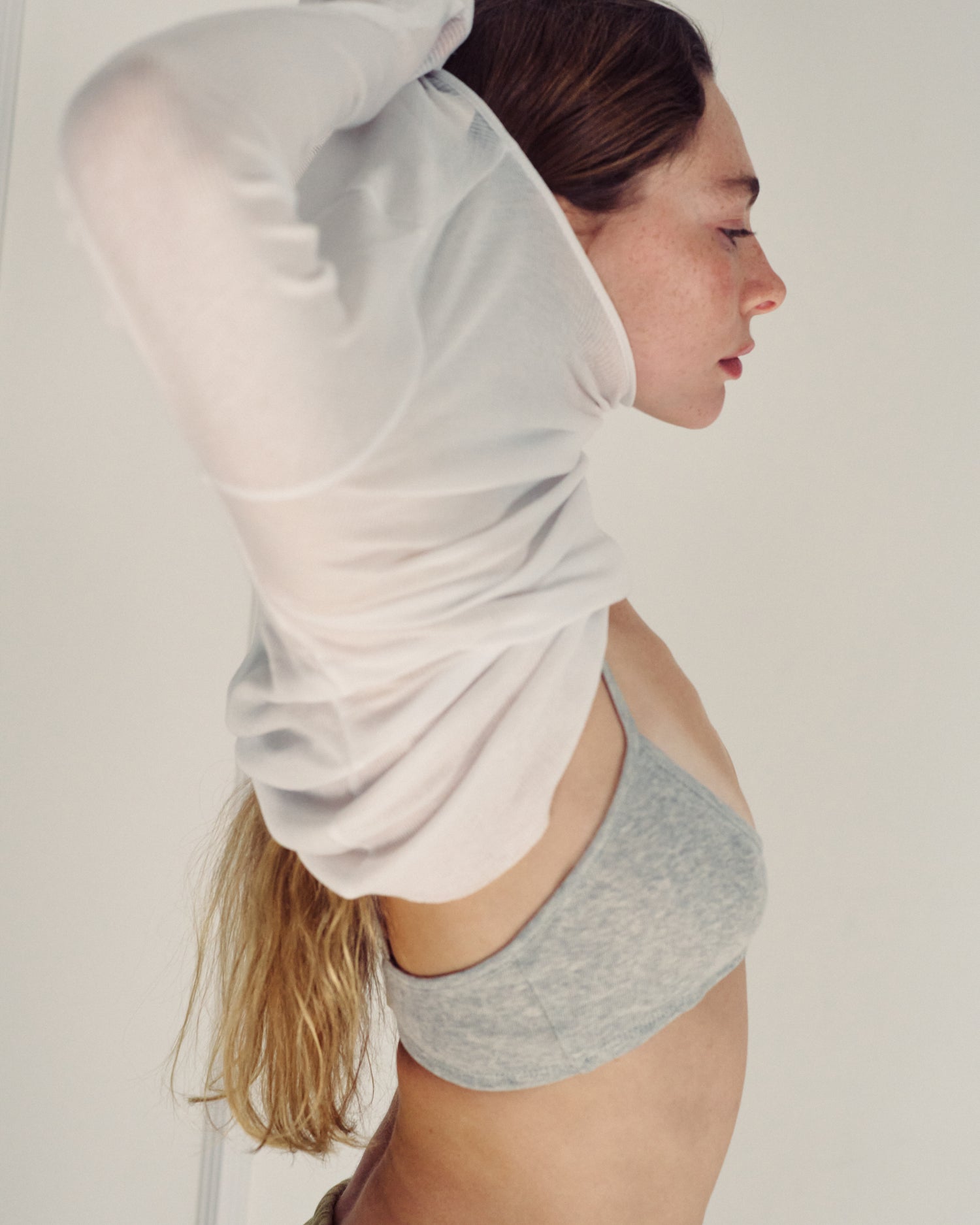 SHAKED WHITE RIB TEE