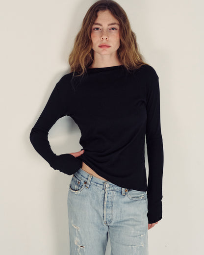 SHAKED BLACK TEE
