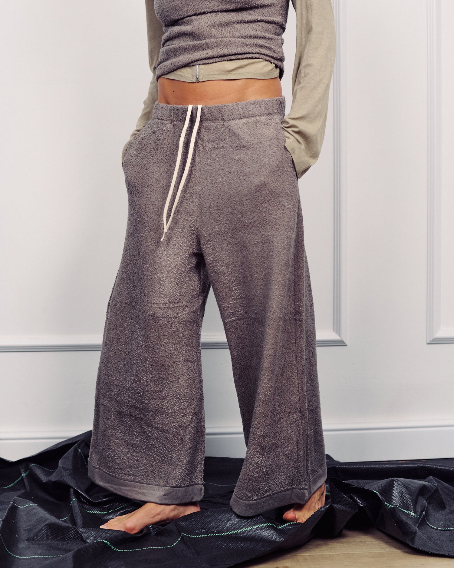 ARTHUR WIDE-LEG PANTS MONOCHROME GREY