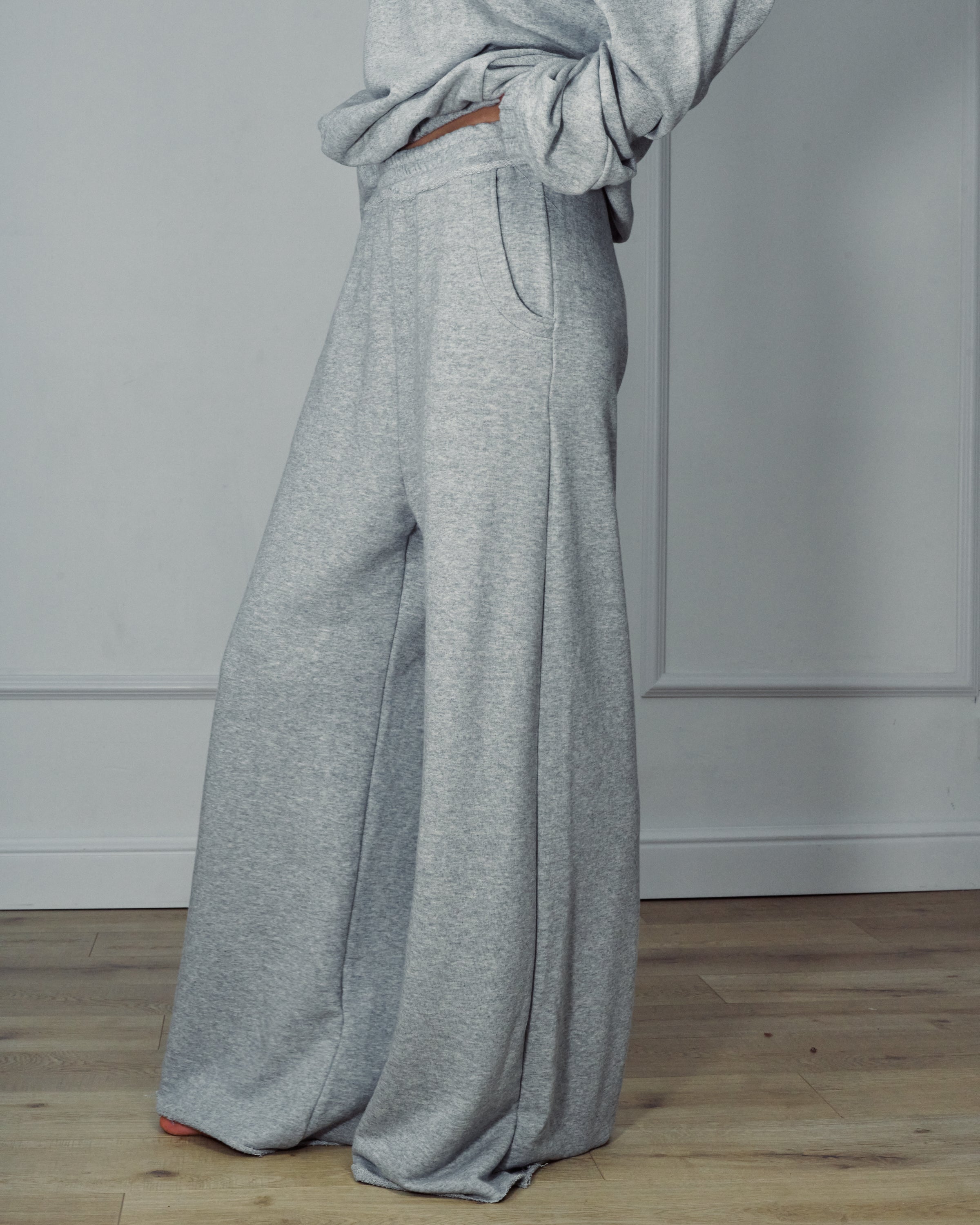 NICK AMERICAN GREY PANTS