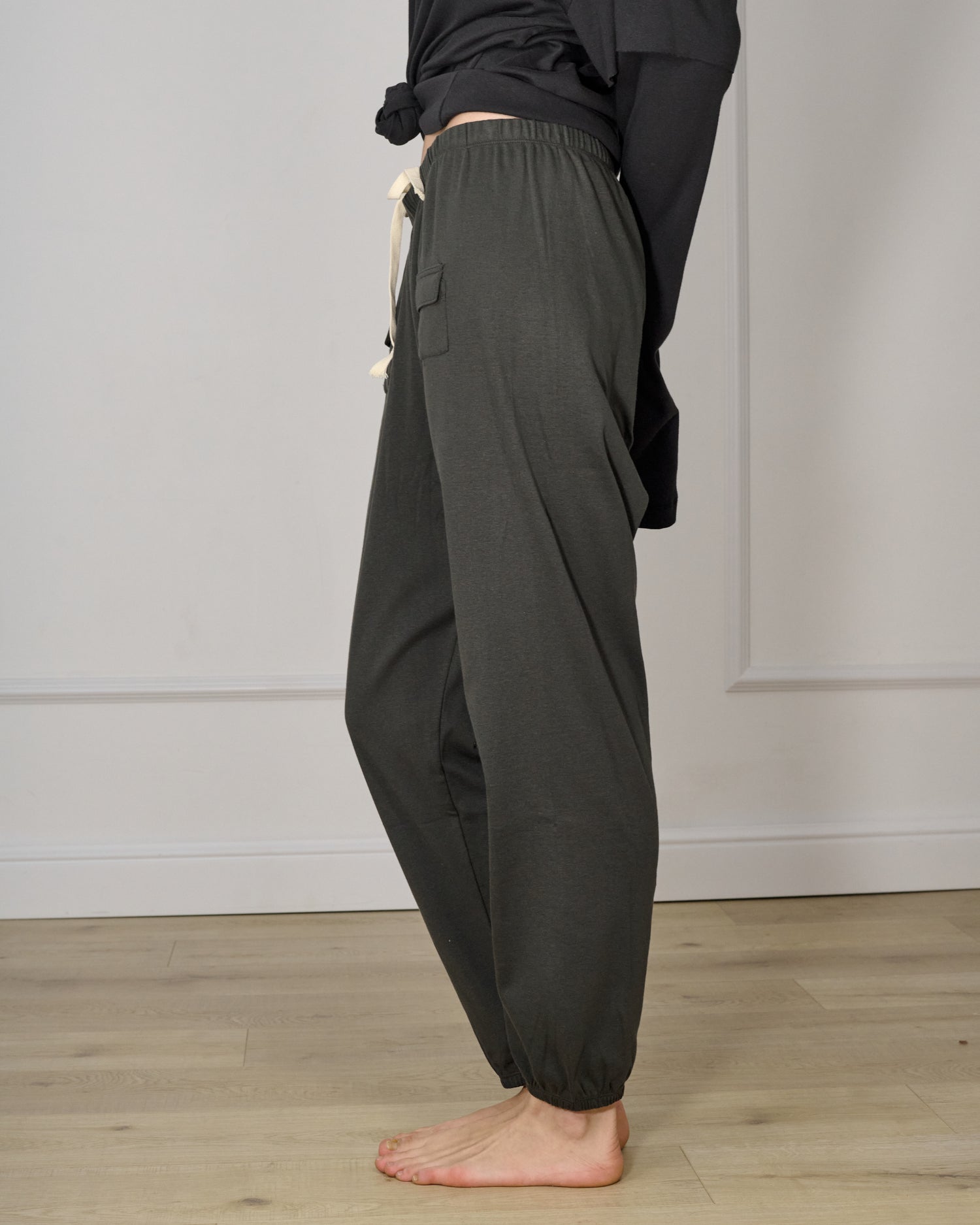 ALEX MONOCHROME GREY PENTS