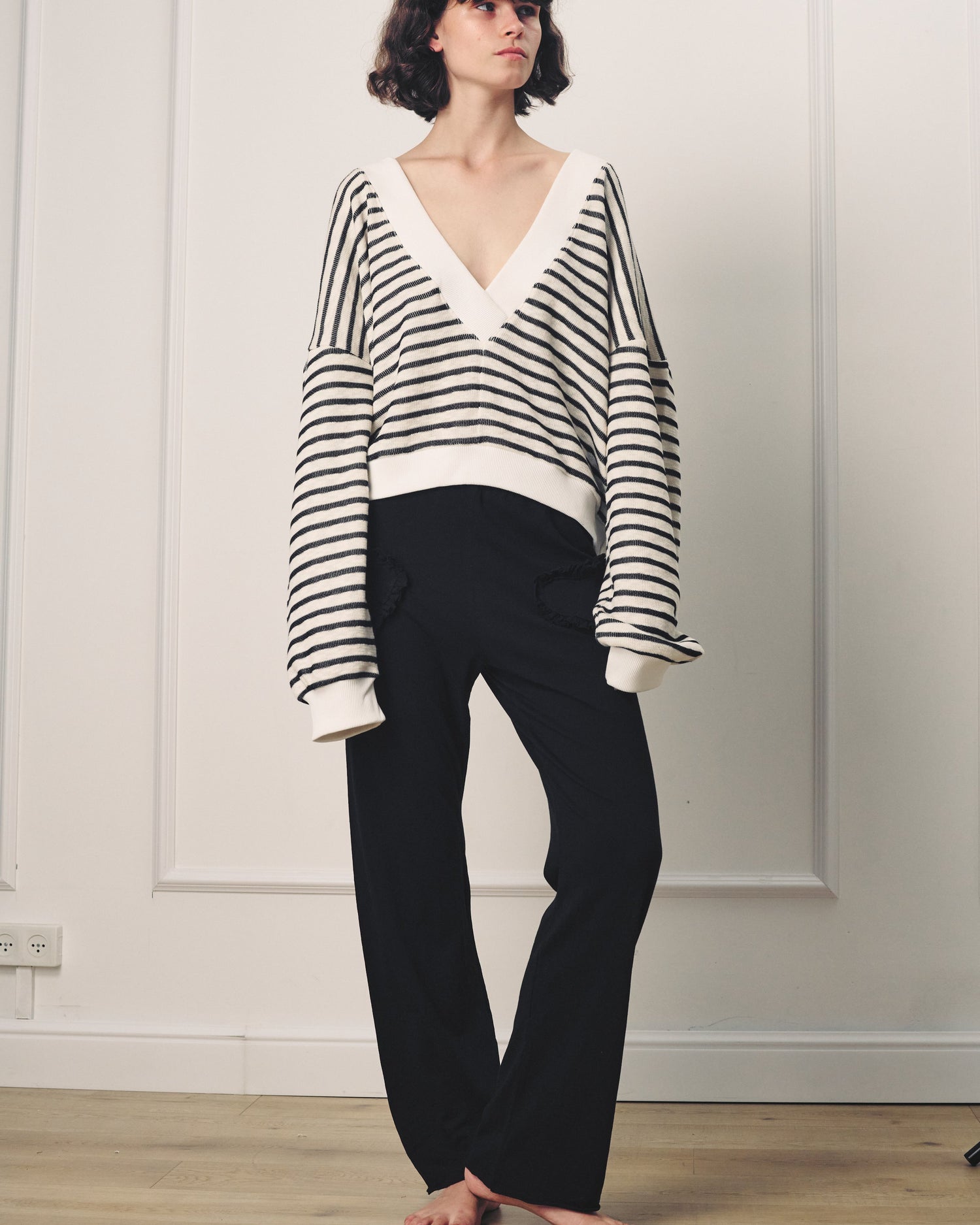 GUY BLACK SWEATSHIRT