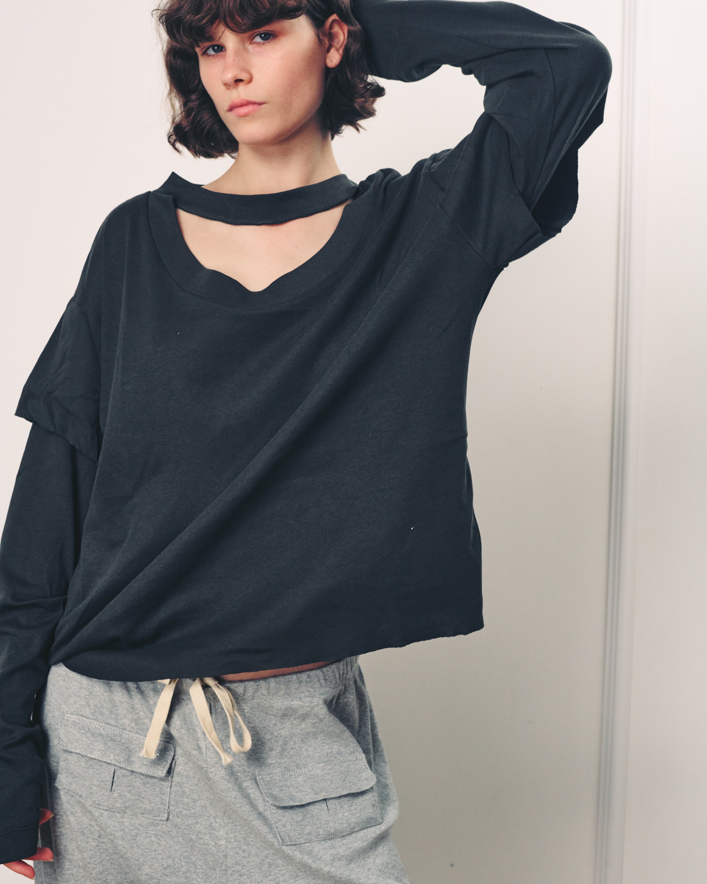 RICHEE TOP MONOCHROME GREY