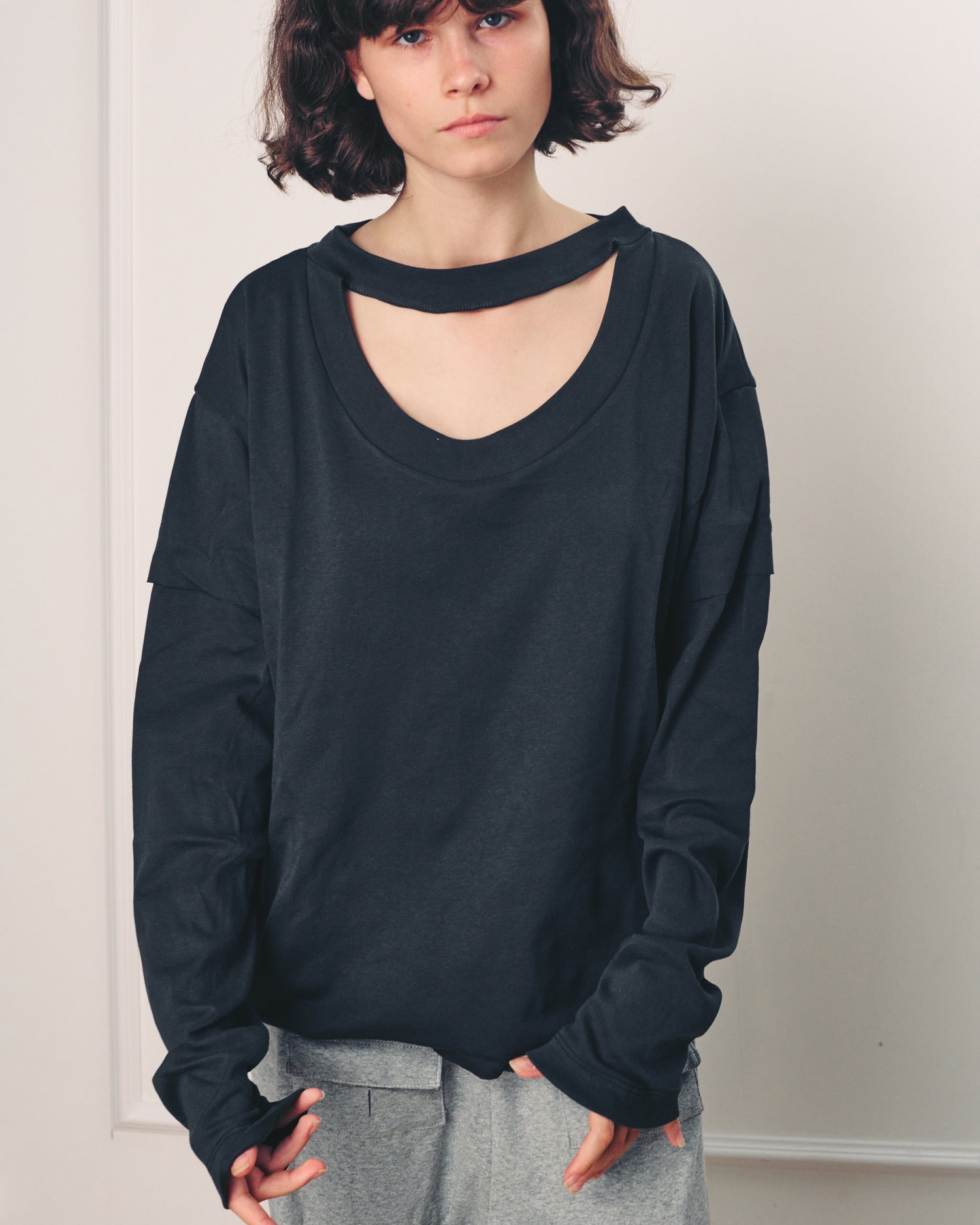 RICHEE TOP MONOCHROME GREY
