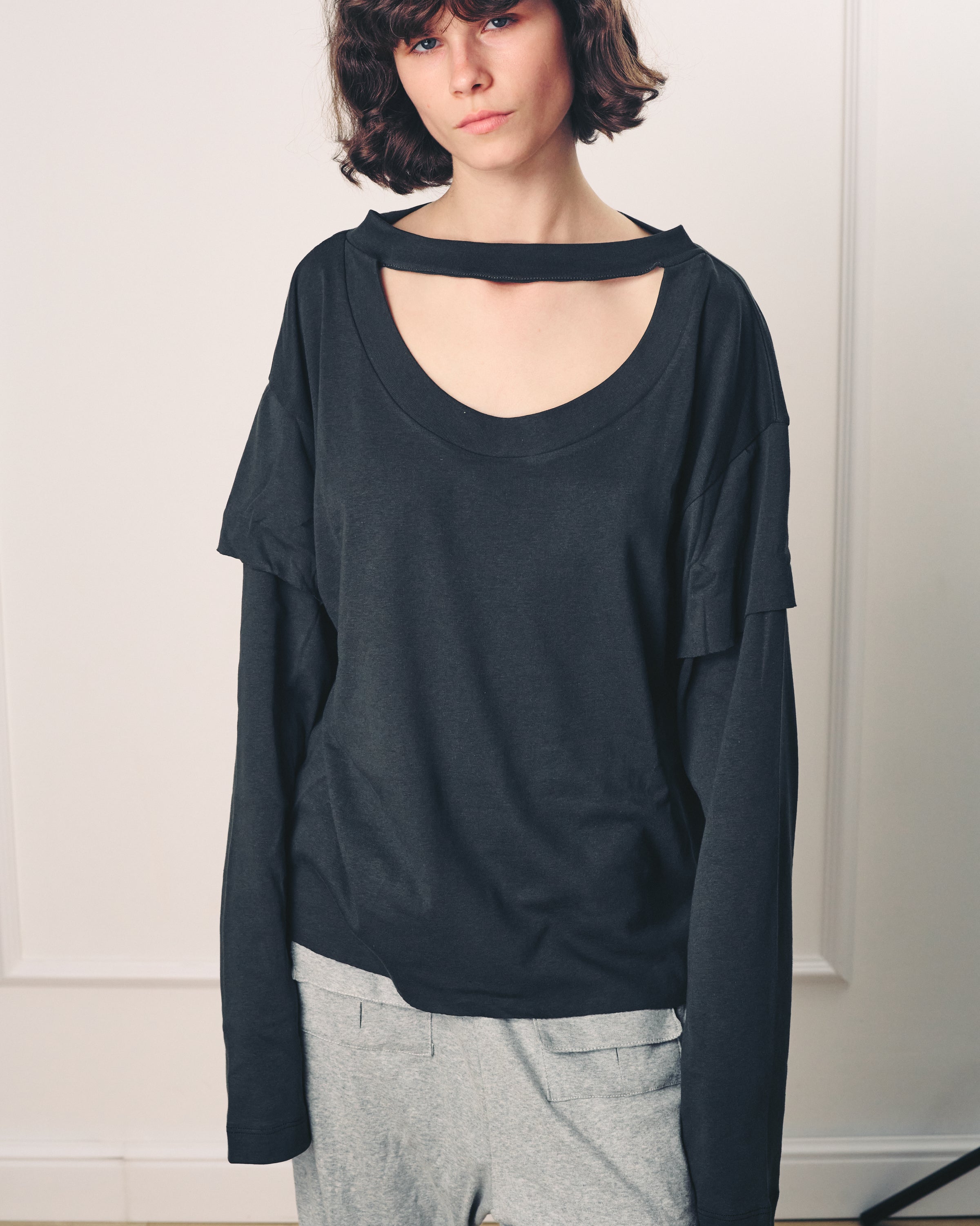RICHEE TOP MONOCHROME GREY