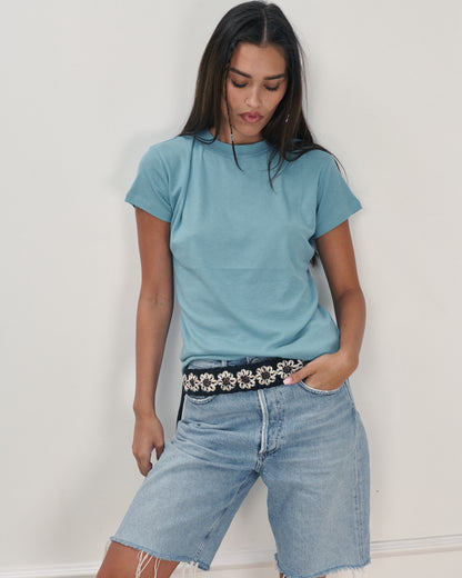 JULIE TEE BLUE JEANS