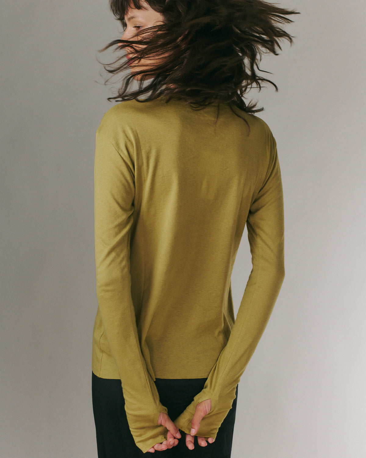 MILA TEE PALE OLIVE