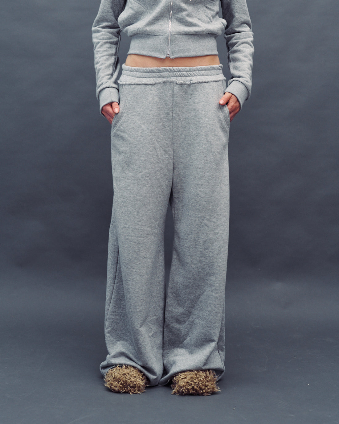 NICK AMERICAN GREY PANTS