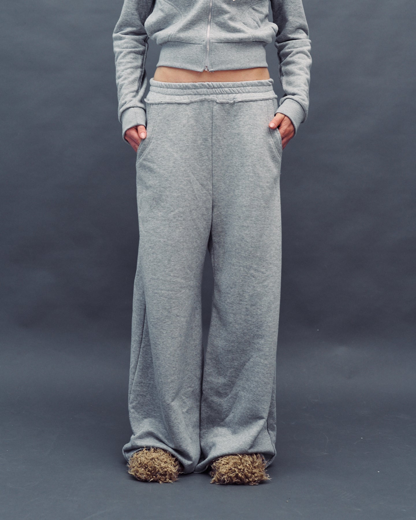 NICK AMERICAN GREY PANTS