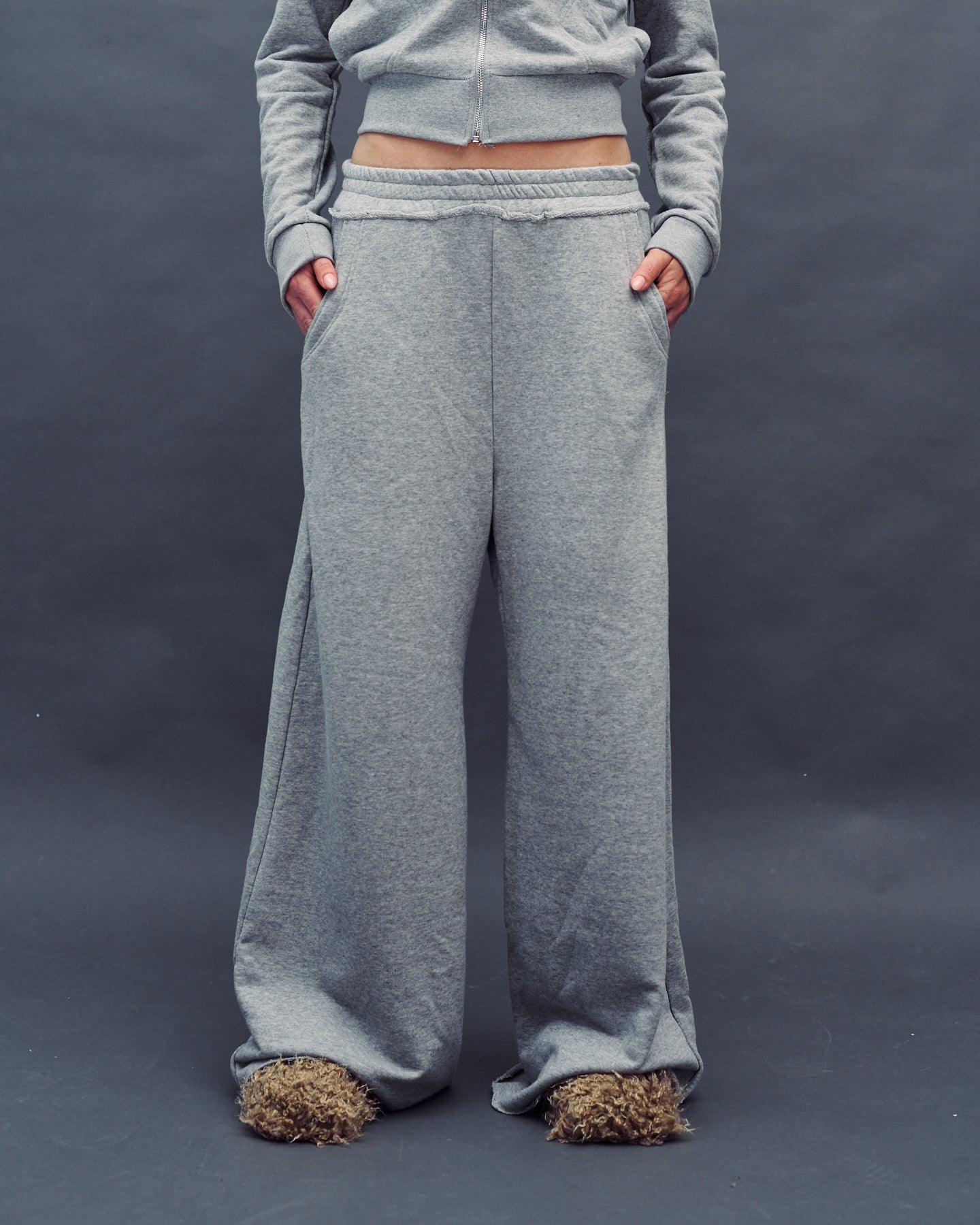 NICK AMERICAN GREY PANTS