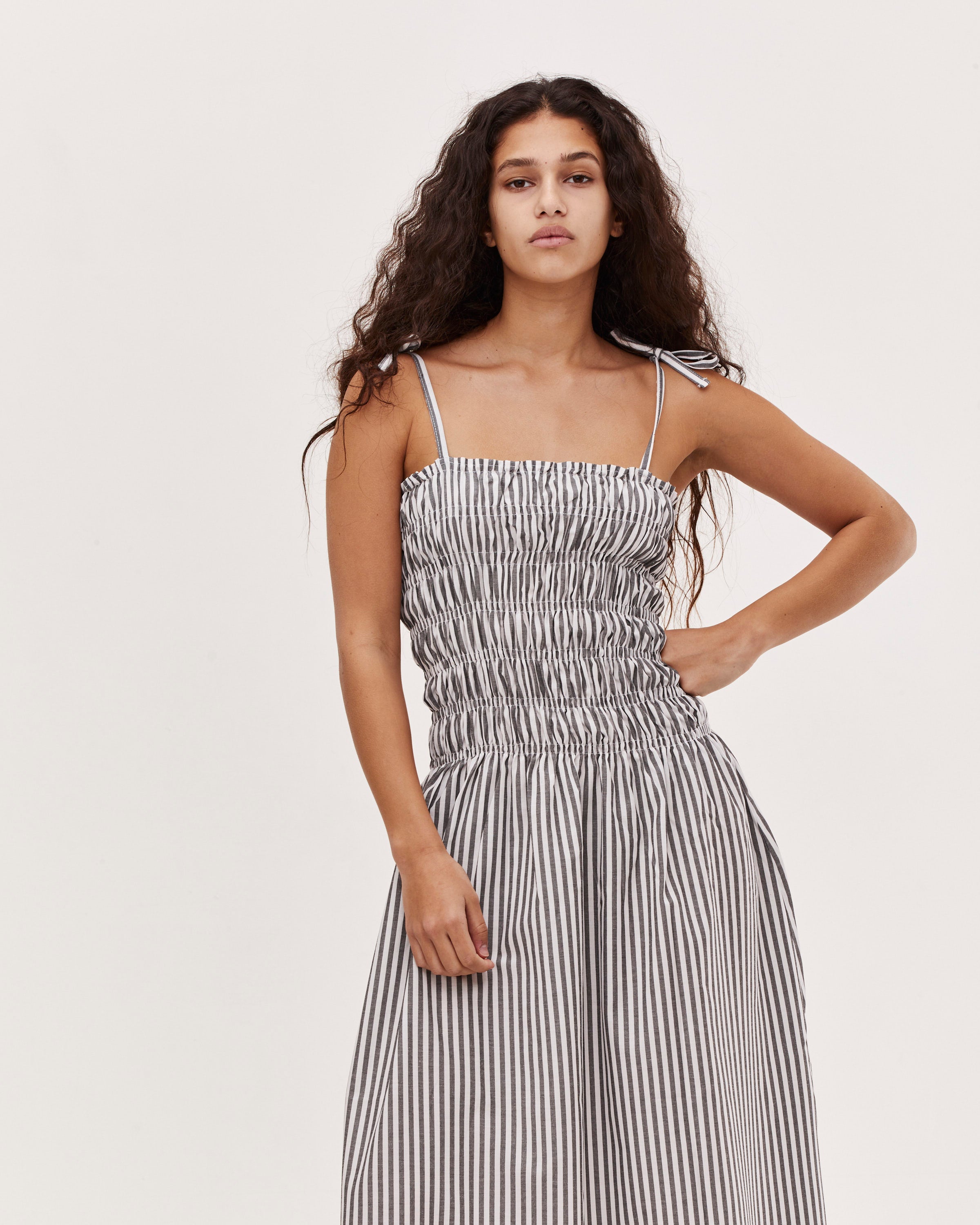 ORA DRESS GREY STRIPES